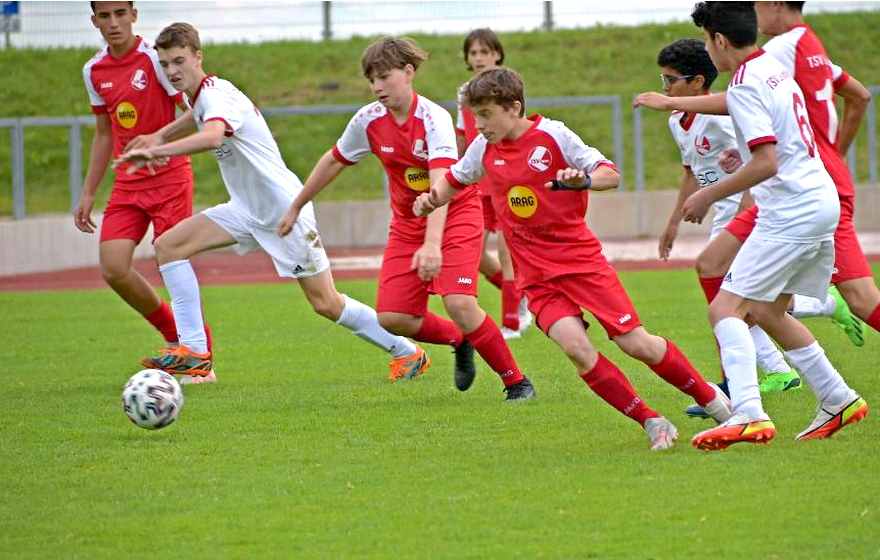 C-Junioren: Viel Spielzeit für alle beim Maxi-Daiß-Gedächtnisturnier